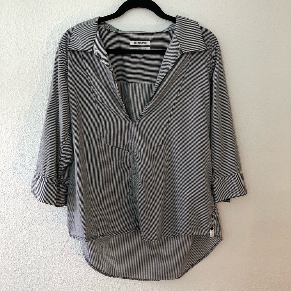 One Teaspoon 3/4 Sleeve Collared Blouse